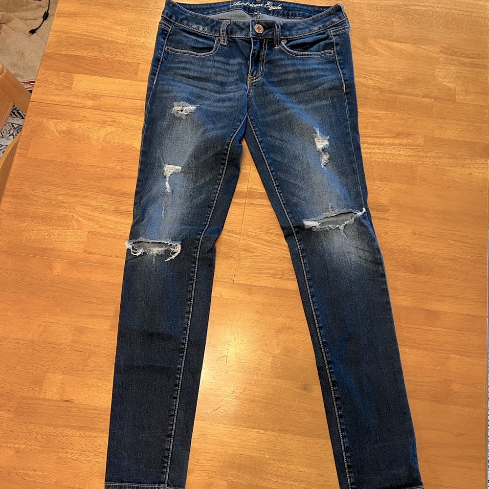 Distressed American Eagle Jeggings, size 6